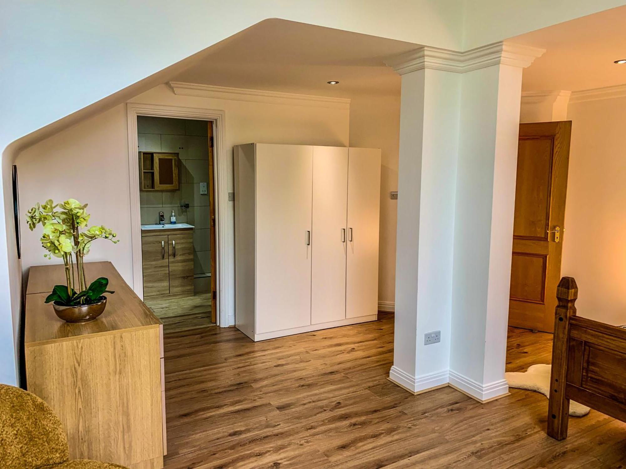 Apartment Plum Tree Penthouse