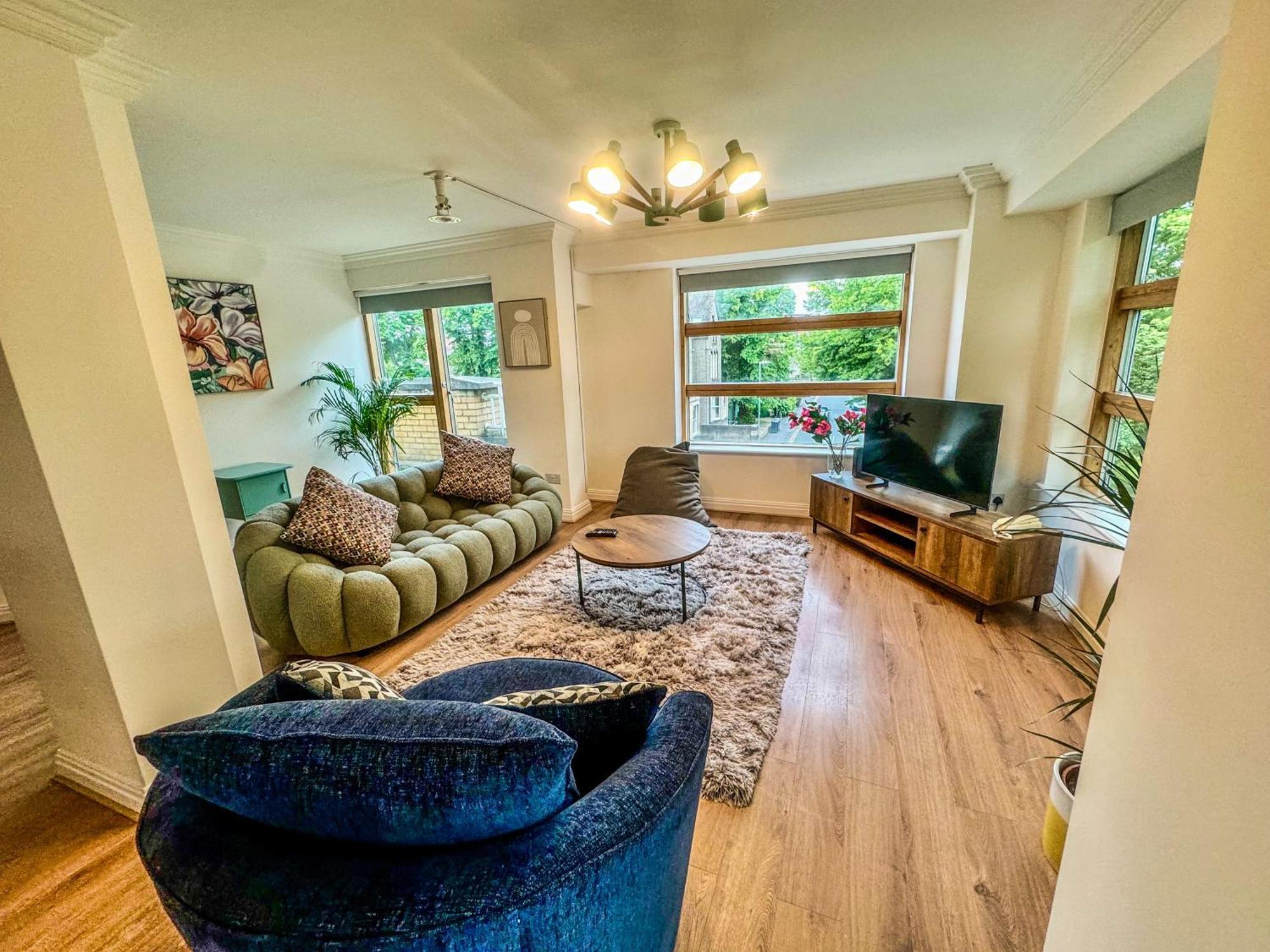 Plum Tree Penthouse *